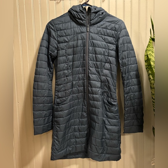 lululemon athletica Jackets & Blazers - lululemon pack it down jacket